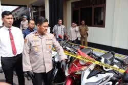 Polres Grobogan Bekuk Tiga Pelaku Curanmor dan Satu Orang Penadah, Ditawarkan di Medsos