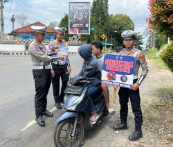 Ops Keselamatan Krakatau 2025, Kasatlantas Ajak Masyarakat Pakai Helm Saat Berkendara Roda Dua