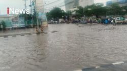 Banjir Sepinggang Orang Dewasa Rendam Jalan Perintis Kemerdekaan