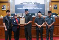 Bupati Serang Sampaikan Dua Raperda dalam Rapat Paripurna DPRD