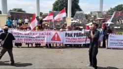 Jalur Pantura Rusak, Ratusan Warga Batang Demo