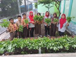 PELITA CANDI, Program Unggulan SDN Candi 01 Tingkatkan Kesadaran Siswa Menjaga Lingkungan