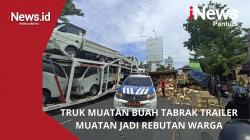 VIDEO – Truk Tabrak Trailer, Muatan jadi Rebutan Warga