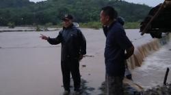 Jembatan Putus Diterjang Banjir Bandang Aktivitas Warga Terancam Lumpuh