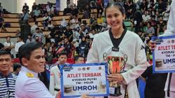 FOTO: Dua Atlet Terbaik Taekwondo KASAL CUP Diganjar Umroh