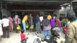 LPG 3 Kg Langka Harga di Warung Pengecer Rp 37 ribu, Pedagang dan Warga Berburu LPG Ke Pangkalan