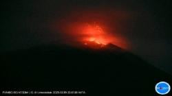 Malam ini, Aktivitas Gunung Ile Lewotolok Meningkat di Lembata NTT