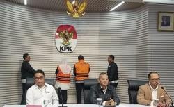 Wali Kota Semarang Mbak Ita dan Suaminya jadi Tersangka, Pakai Rompi Tahanan KPK