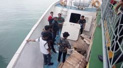 Express Bahari Tabrak Dermaga di Pelabuhan Tanjung Kalian Bangka Barat