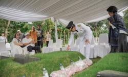 Usai Dilantik Sebagai Wali Kota, Rico Waas Ziarah Makam Sang Ayah