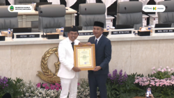 Resmi Gantikan Bey Machmudin, Dedi Mulyadi Pimpin Jawa Barat 2025-2030