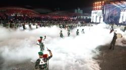 Drumband Kartika Bahana Nusantara Pukau Penonton di Closing Ceremony IIMS 2025