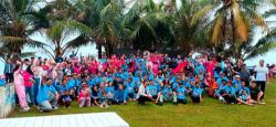 Sambut Bulan Ramadhan Warga Link Priuk Cilegon Gelar Family Gathering di Pantai Anyer