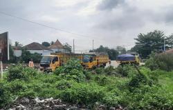 Bersihkan Sampah, PemDes Pasirnangka Tigaraksa Ajak Masyarakat Sadar Kebersihan