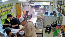 Tukang Servis Handphone di Pulo Lor Jombang Dihipnotis, Uang Jutaan Rupiah Amblas