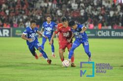 Tendangan Leonardo Kubur Mimpi PSPS