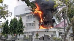 Kantor Dinas Pendidikan Sumatera Utara Terbakar