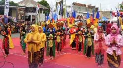 Menjaga Warisan Leluhur, Festival Megengan Sambut Ramadan di Depan Masjid Agung