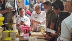 Tim Gabungan Sidak ke Pasar Tradisional Singaparna, Daging Ayam Naik Rp50 Ribu Perkilo