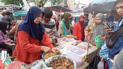 Sambut Ramadhan, Warga di Kaliwungu Berburu Makanan Tradisional, ini yang Paling Laris