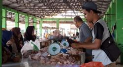 Harga Daging Sapi dan Ayam di Pasar Mentok Stabil 