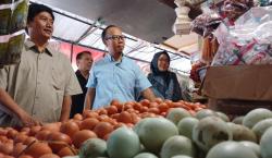 Kerja Perdana di Bulan Ramadan, Wali Kota Tasikmalaya Langsung Sidak Pasar Cikurubuk