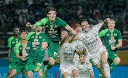 Hasil Liga 1 2024-2025: Persebaya Surabaya Taklukkan Persib Bandung  4-1