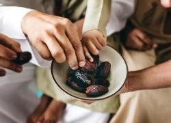 Panduan Sehat Berbuka Puasa: Tips Agar Tetap Bugar dan Berenergi