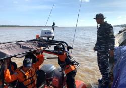 Kapal Nelayan Tabrak Kapal Tongkang di Kampung Laut, 2 Orang Hilang dan 1 Meninggal Dunia