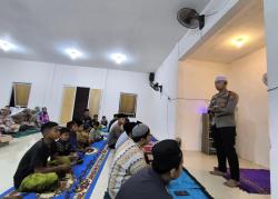 Polisi Hafiz Quran Polda Sulbar Jadi Imam Tarawih dan Penceramah Ramadan