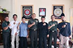 Sambangi Perguruan Silat, Danrem 081/DSJ Rangkul Semua Elemen Masyarakat