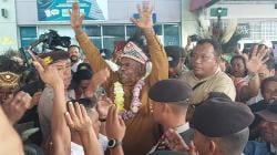 Pemimpin Baru, Harapan Baru! Ribuan Warga Papua Barat Daya Sambut Gubernur dan Wagub Pertama