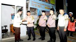 Sahur On The Road, Kapolres Meranti Gelar Patroli Dan Bagikan Nasi Kotak Jelang Sahur