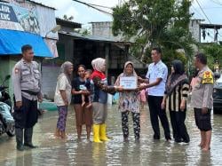 Pertamina EP Regional Jawa Subholding Upstream Pertamina Bantu Korban Banjir Bekasi