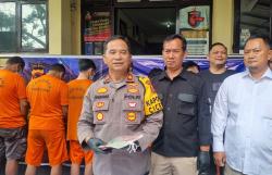 Polisi Bongkar Sindikat Penggelapan Mobil Rental, 8 Orang Ditangkap 