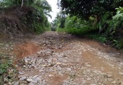 Jalan Desa Gunung Rintih Rusak Parah, Warga Desak Bupati Deli Serdang Segera Bertindak 