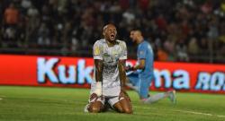 Comeback 4-1 di Markas Semen Padang, Persib Nyaman di Puncak Klasemen Jauhi Dewa United