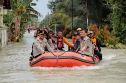 Perbaikan Tanggul Jebol  di Grobogan Dimulai, Gubernur Jateng Ahmad Luthfi Minta 2 Hari Rampung