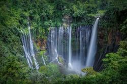 Ditengah Sengkarut Pengelolaan Grojogan Sewu, Wisata Air Terjun Tumpak Sewu Tetap Buka