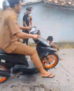 Viral di Media Sosial Oknum PNS dan Honorer di Karawang Ikut Hakimi Curanmor