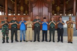 Silaturahmi ke Padepokan IKSPI Kera Sakti, Danrem 081/DSJ: Pesilat Pelopor Madiun Aman dan Kondusif