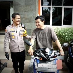 Air Mata Bahagia Indrajit: Motor Kesayangan yang Hilang, Akhirnya Kembali di Pelukan