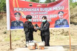 Polres Kendal Musnahkan 23 Kilogram Bubuk Mesiu Dibantu Gegana Brimob Polda Jateng