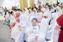 75 Anak Yatim Meriahkan Buka Puasa Bersama di CSR Ramadan Karita Surabaya