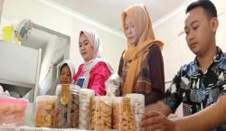 Berkah Ramadan, Queen Kitchen Ciamis Terima Banyak Pesanan Kue Kering!