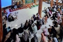 Kajian Kitab di Pesantren Mahasiswa Al Fadhilah, Perkuat Keimanan dan Ketaqwaan Umat