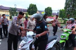 Polres Pekalongan Gelar Buka Bersama Awak Media dan Bagi Takjil Gratis Untuk Masyarakat