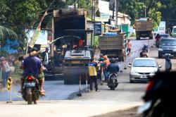 Ruas Jalur Mudik Jepara - Keling di Desa Mambak dan Suwawal Diaspal Ulang, Siap Sambut Pemudik Lebar