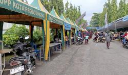 Pedagang Bazar Ramadan di Stadion Kota Probolinggo Sepi Pengunjung