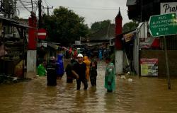 Banjir Bandang Kepung KBB, Puluhan Rumah dan Akses Jalan Terendam Hingga Dua Meter